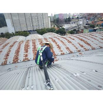 Impermeabilização de galpões metálicos em Água Clara